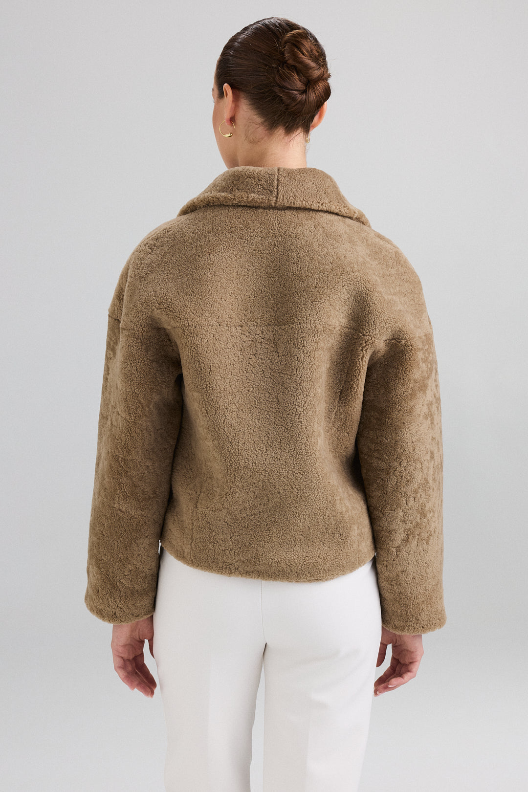 Short lamb fur jacket
